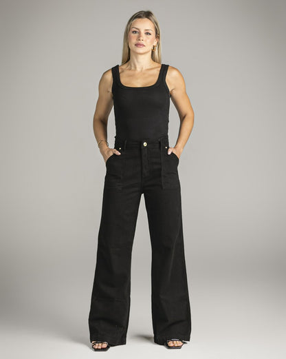 Calça Feminina Wide Leg com Bolso Chapado -