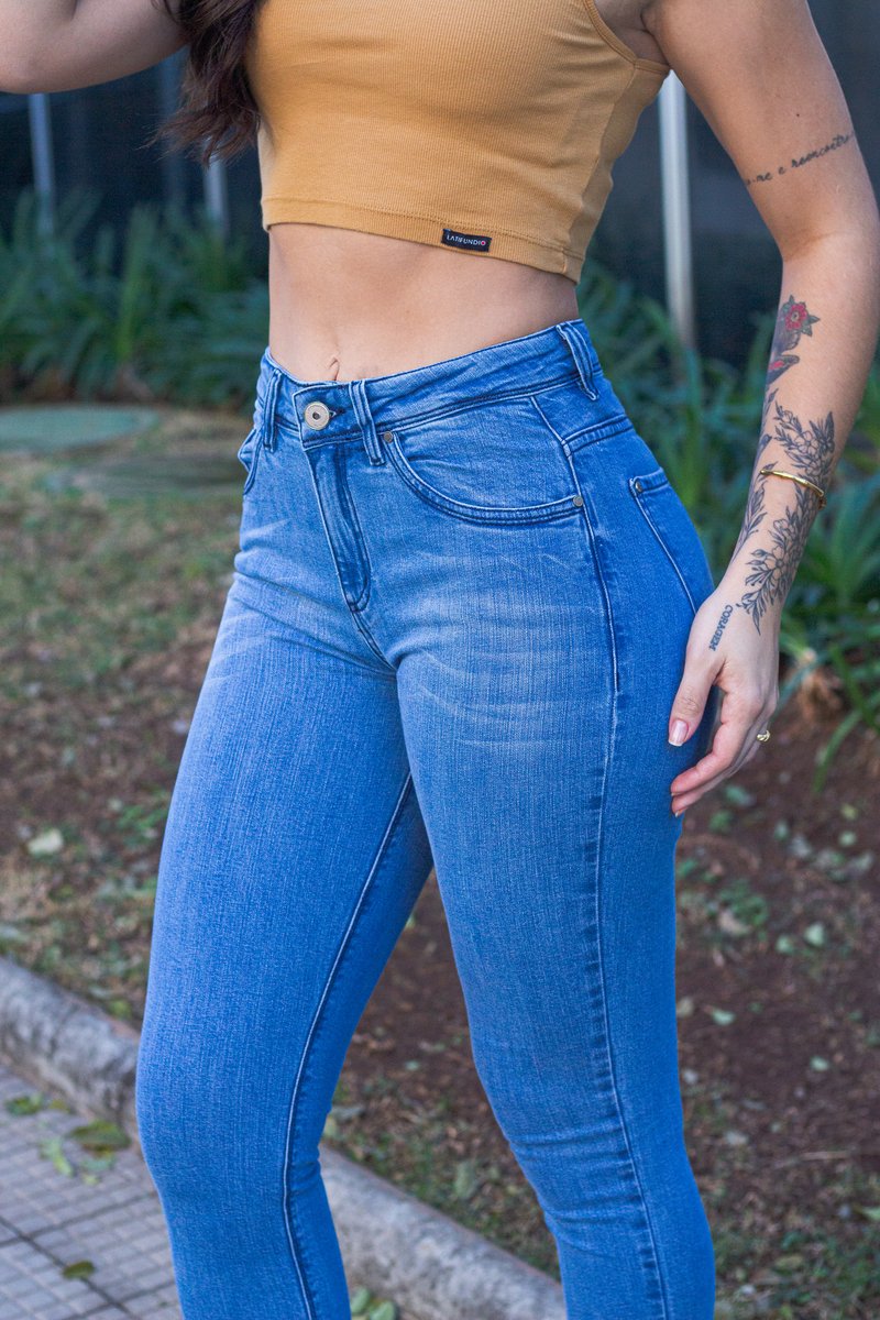 Calça Femininina Alta Skinny