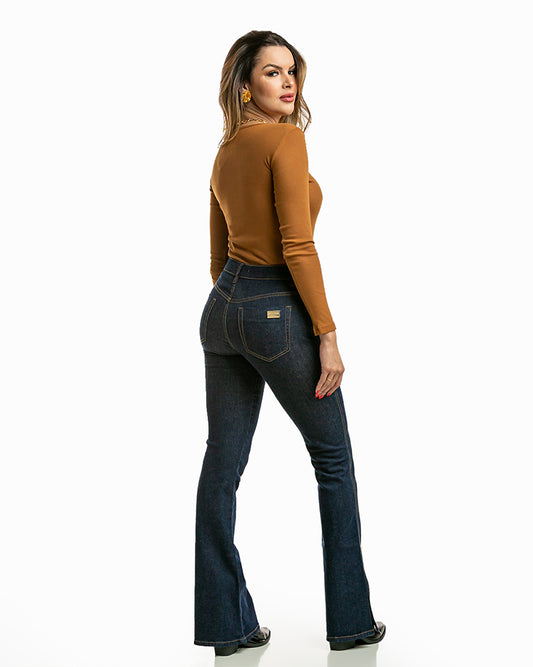 Calça Flare Alta Com Detalhe na Barra