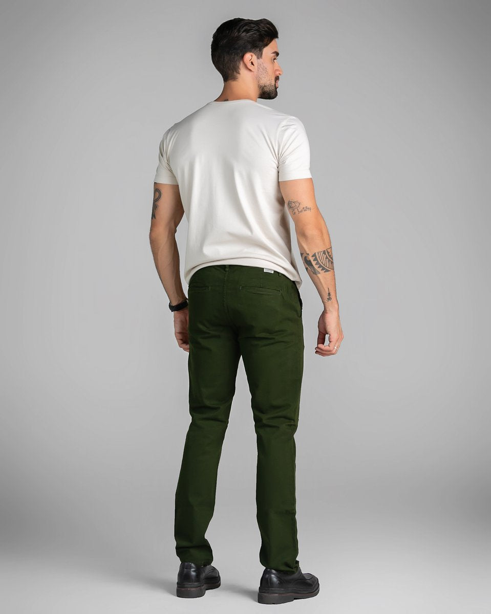 Calça Masculina Sarja Classic Latifundio - www.latifundio.com.br