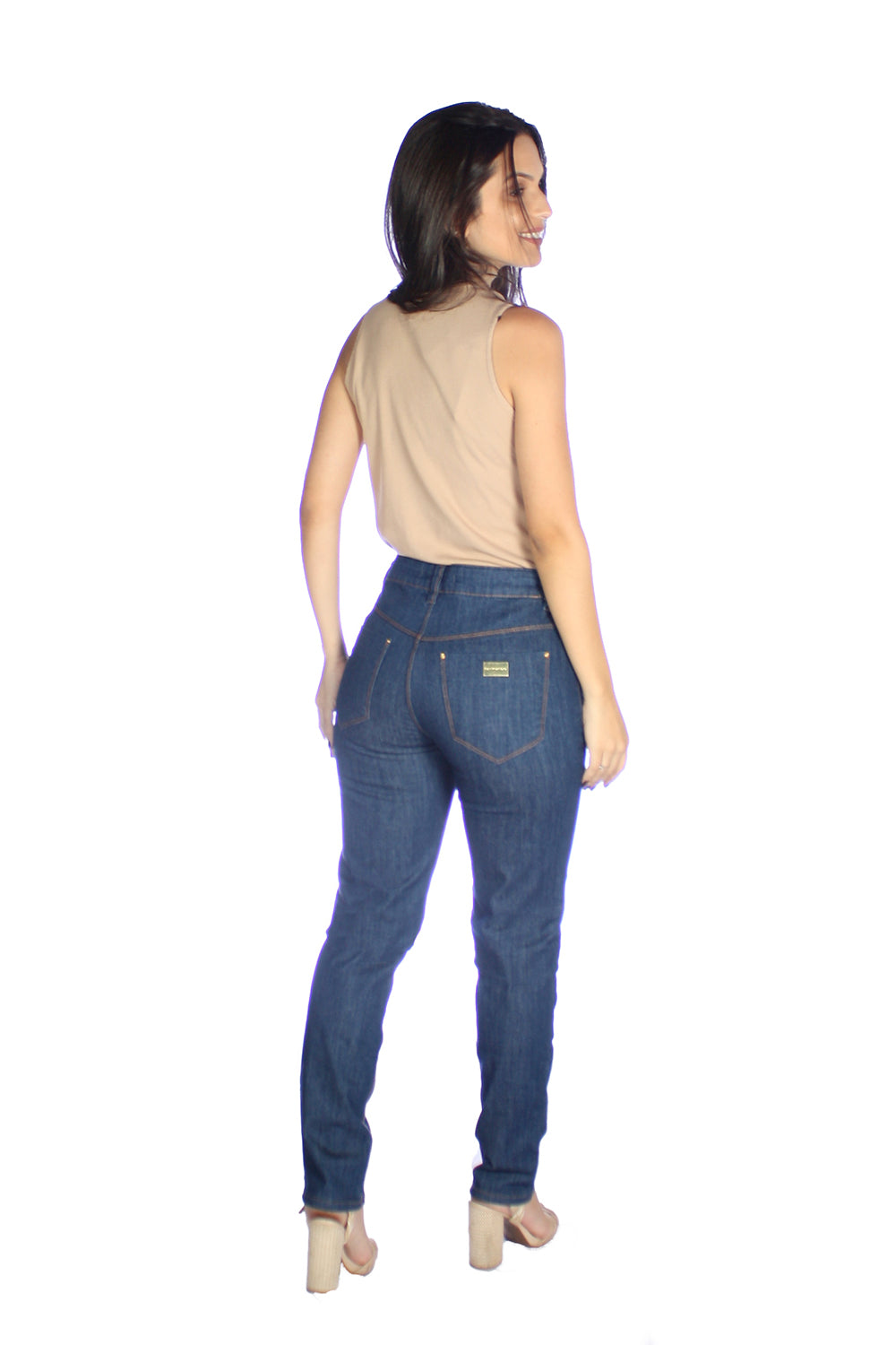 Calça Tradicional Alta Cigarrete - www.latifundio.com.br