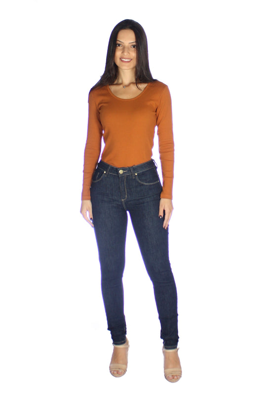 Calça Tradicional Alta Skinny - www.latifundio.com.br