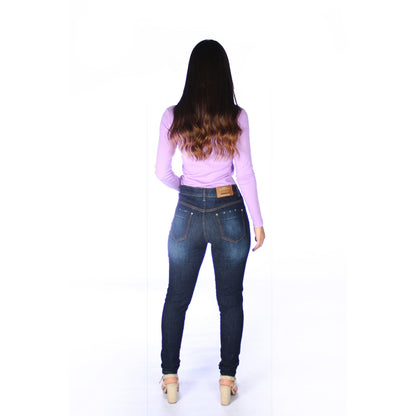 Calça Tradicional Alta Skinny com Puídos - www.latifundio.com.br
