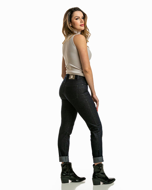 Calça Tradicional Skinny Jeans com Elastano - www.latifundio.com.br