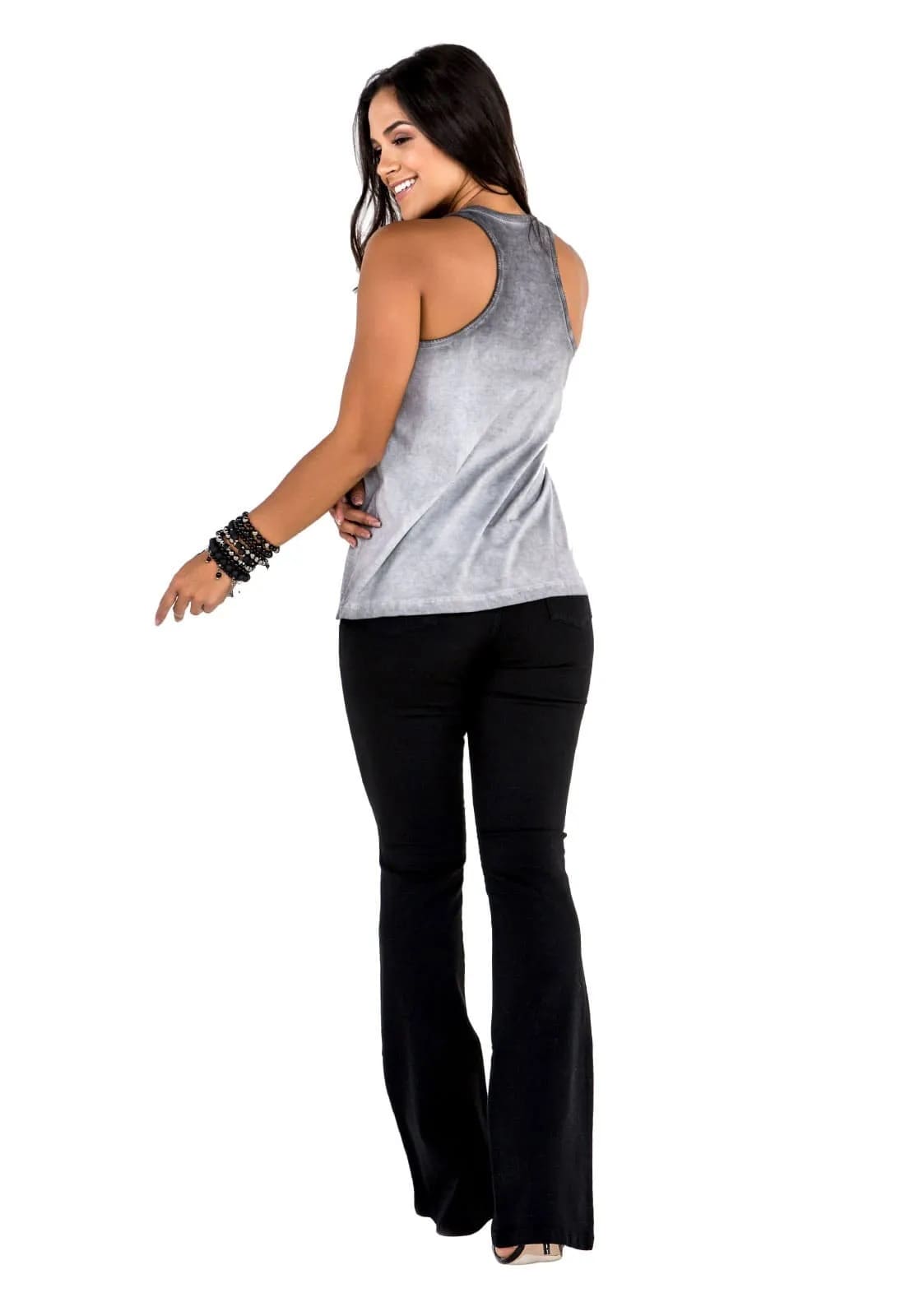 Camiseta Básica Feminina Latifundio Cat - www.latifundio.com.br