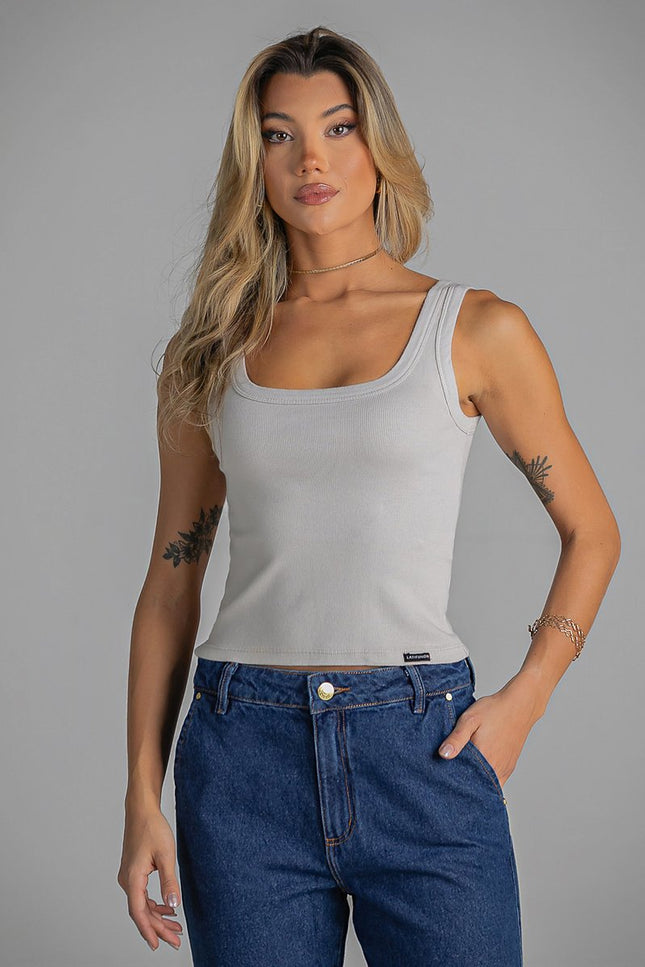 Regata Feminina - Off White - www.latifundio.com.br