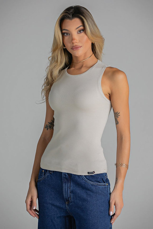 Regata Feminina - Off White - www.latifundio.com.br