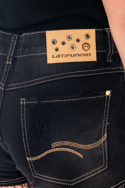 Short Curto em Sarja Colorido - www.latifundio.com.br
