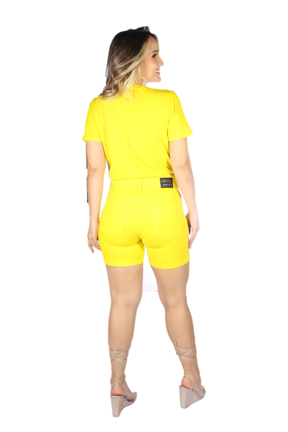 Short Feminino Tradicional Alto Meia Coxa